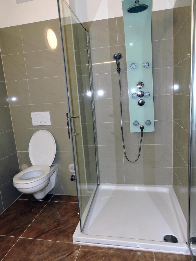 213 Prag, Studio Apartment, 27M2, 1-2 Personen Klagenfurt am Woerthersee ภายนอก รูปภาพ