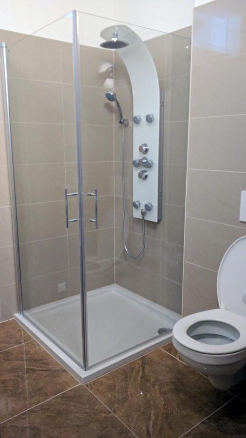 213 Prag, Studio Apartment, 27M2, 1-2 Personen Klagenfurt am Woerthersee ภายนอก รูปภาพ